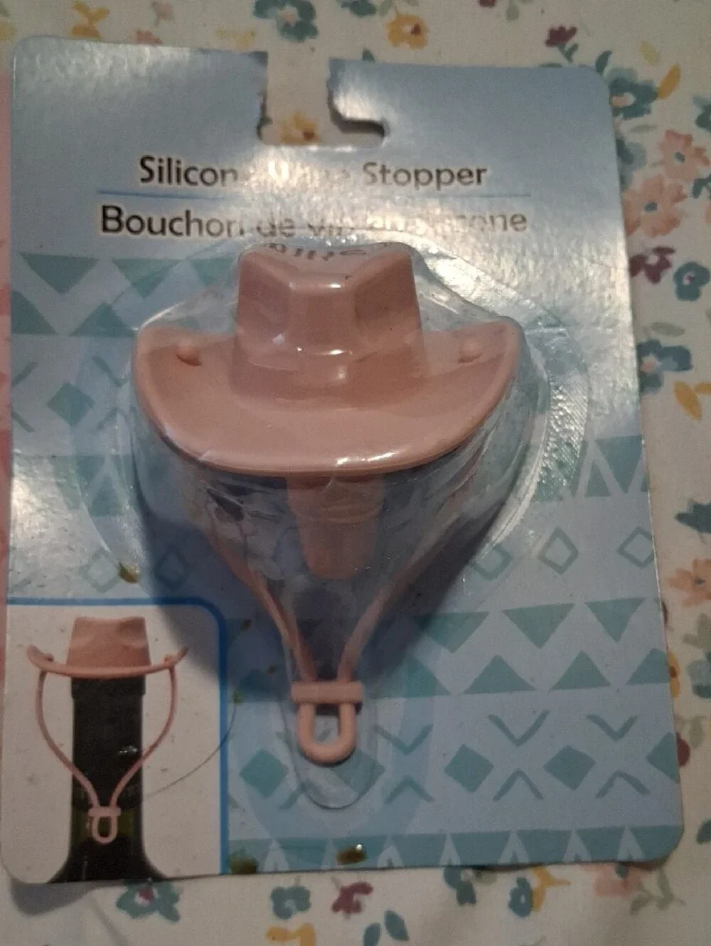 2 BNIP Fun Silicone Wine Stoppers-winter Hat & Cowboy Hat